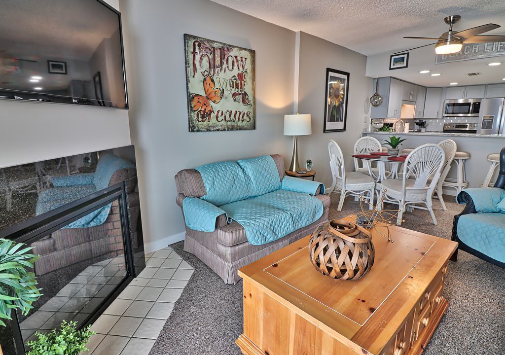 Photo of Livingroom in Windy Hill