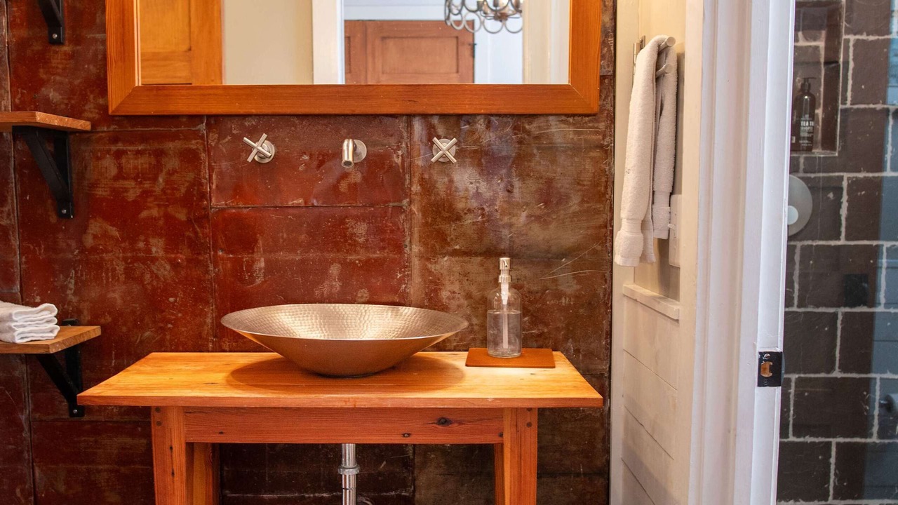 Photo of Bathroom in Cannonborough Elliotborough