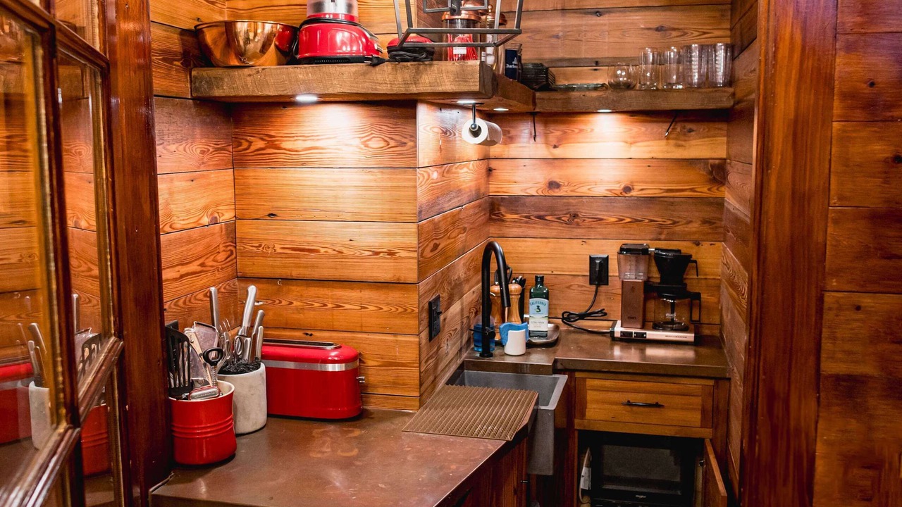 Photo of Kitchen in Cannonborough Elliotborough