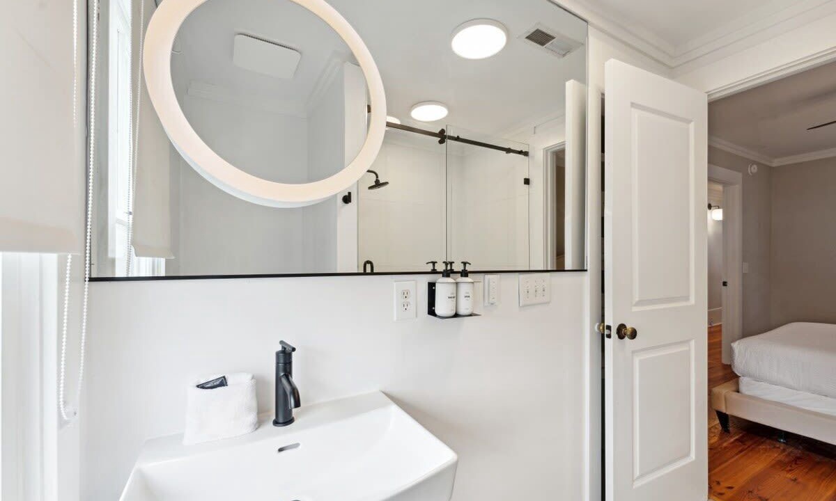 Photo of Bathroom in Cannonborough Elliotborough