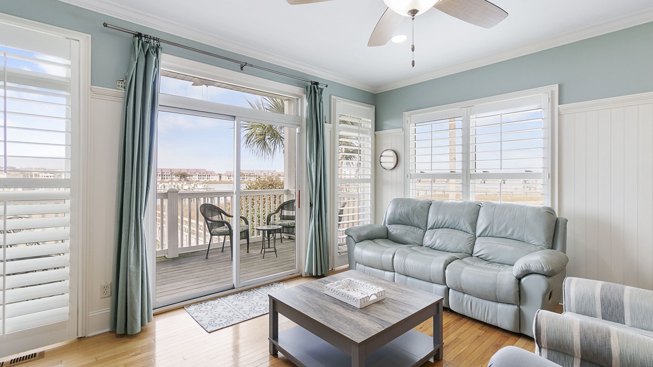 Photo of Livingroom in Folly Beach