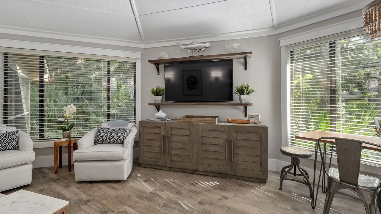 Photo of Bedroom in Night Heron