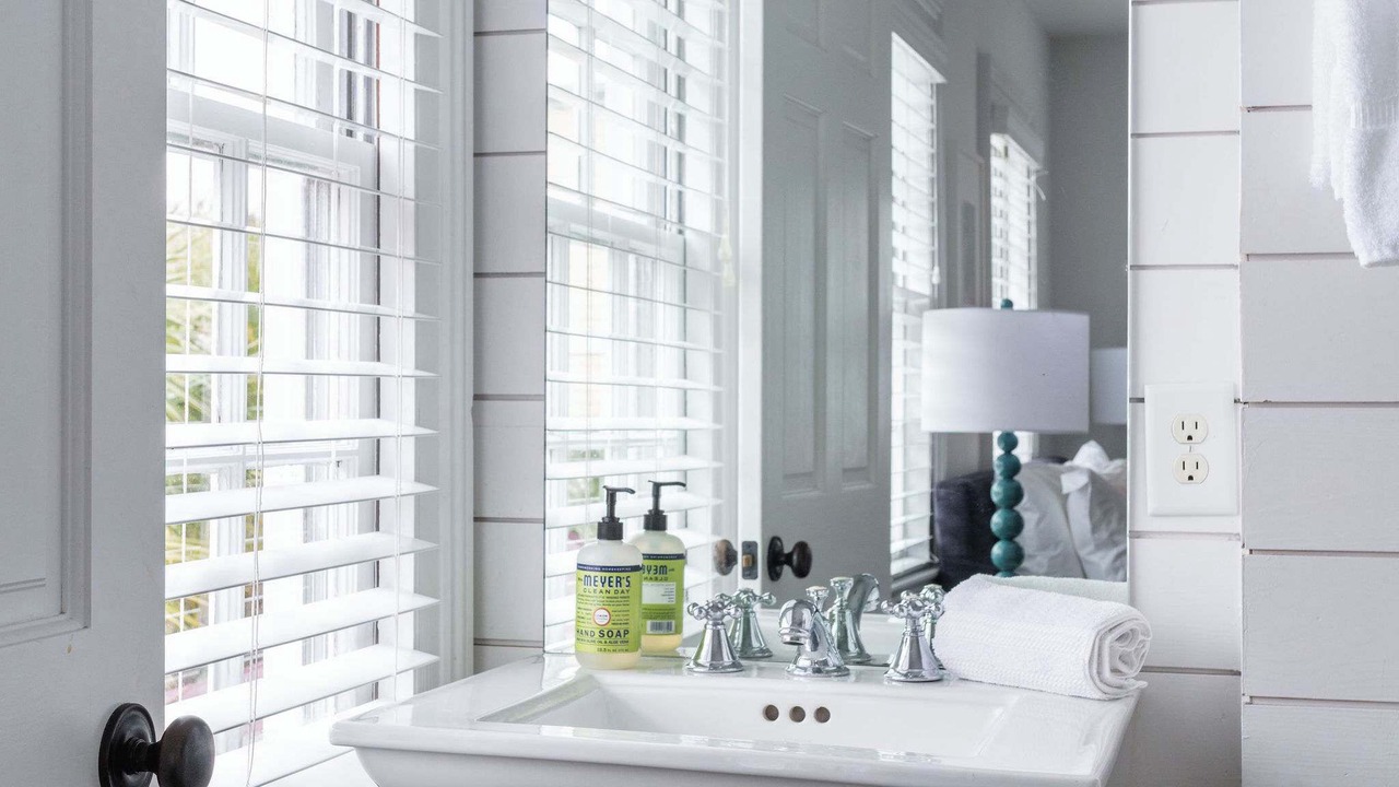 Photo of Bathroom in Cannonborough Elliotborough