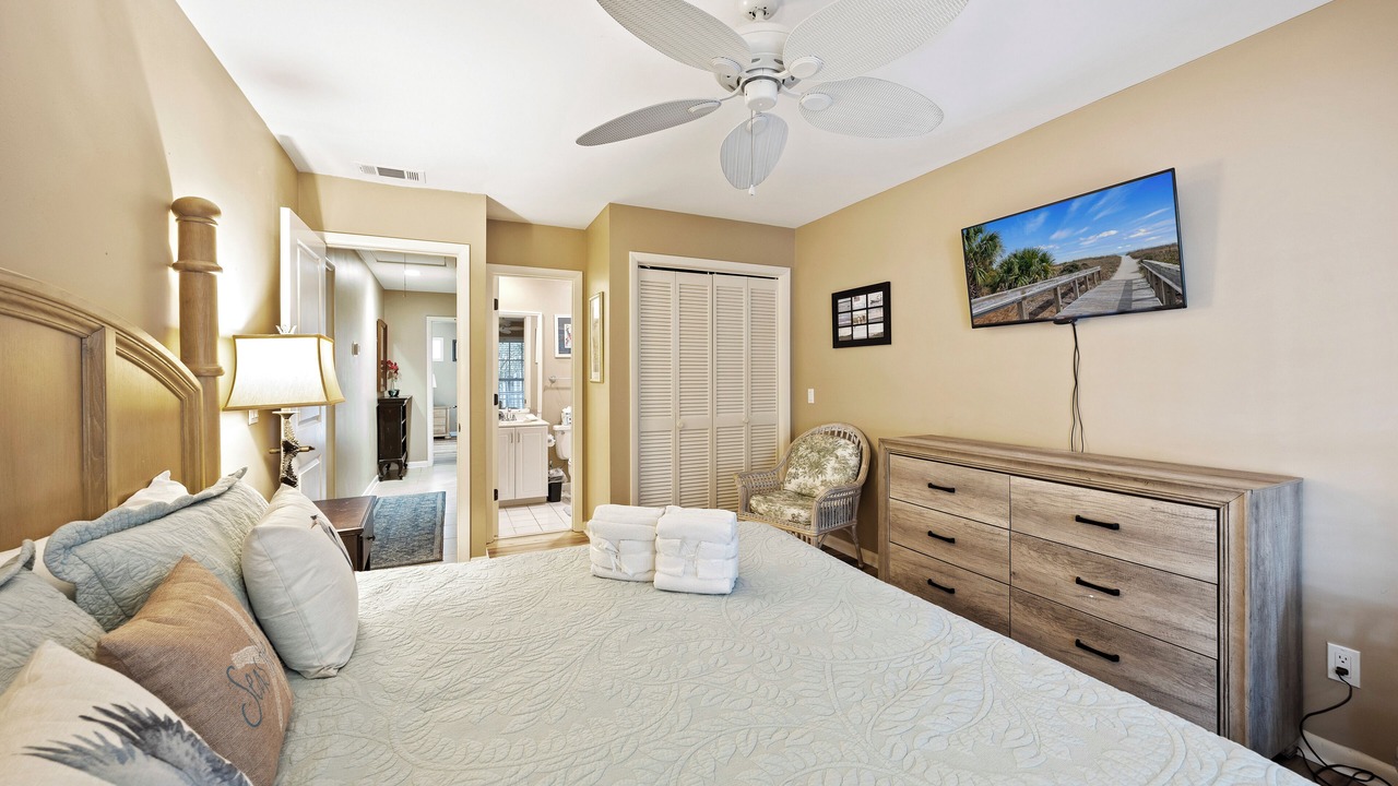 Photo of Bedroom in Oceanside