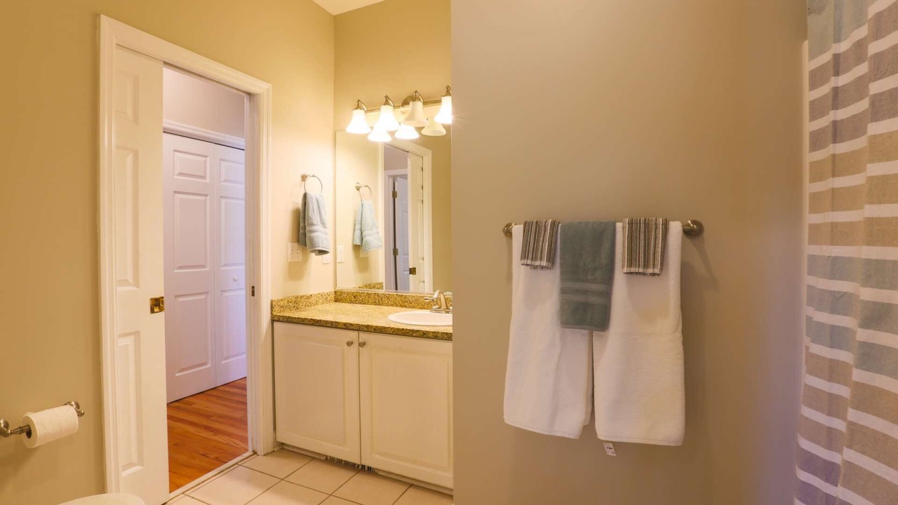 Photo of Bathroom in Sunset Point