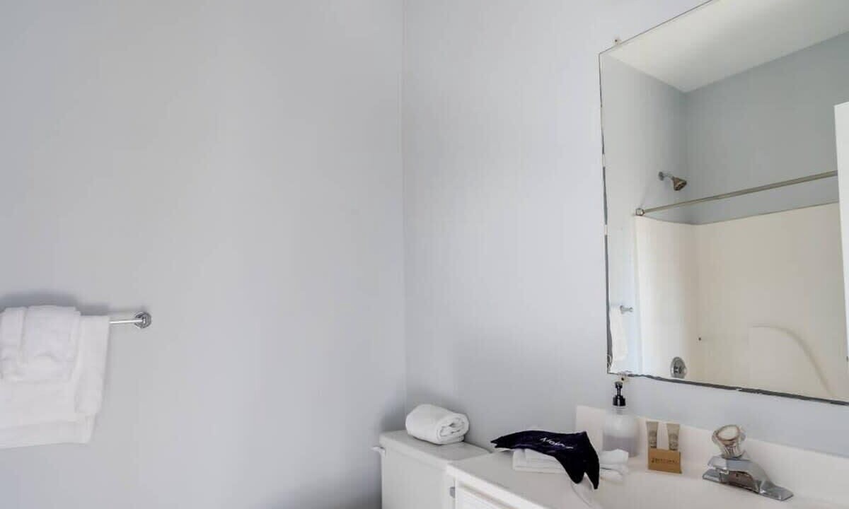Photo of Bathroom in Cannonborough Elliotborough