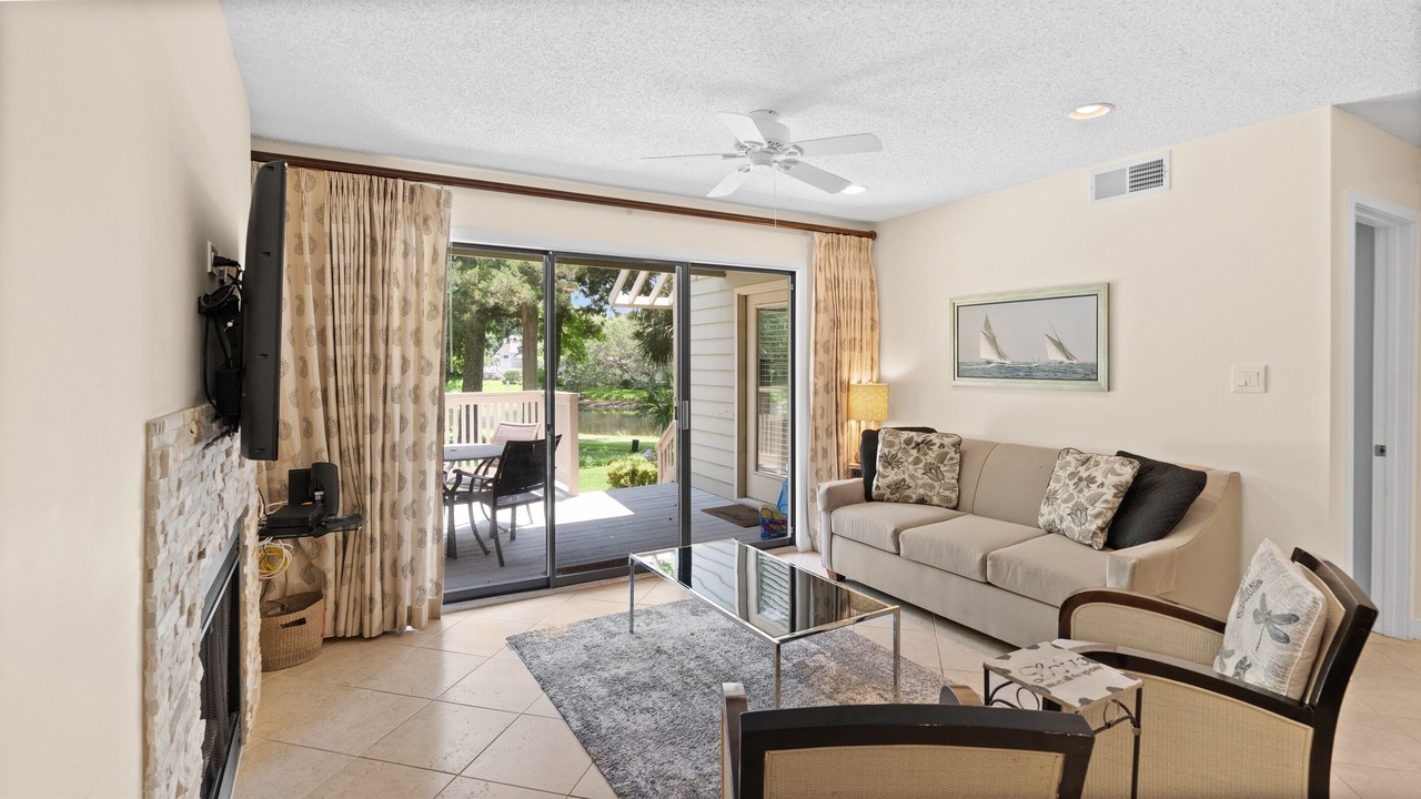 Photo of Bedroom in Arcadian Shores