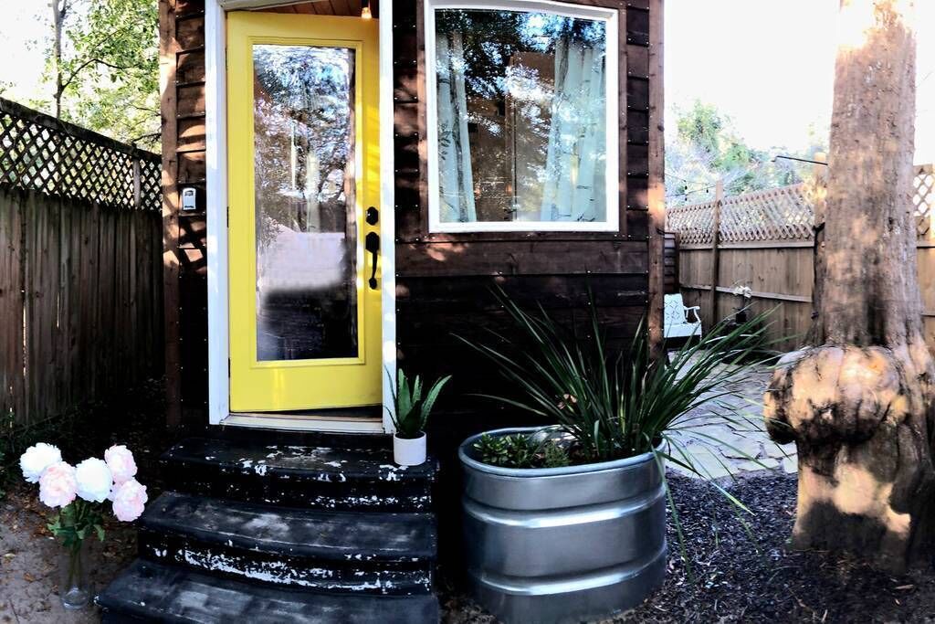 Photo of Outdoor in Riverland Terrace
