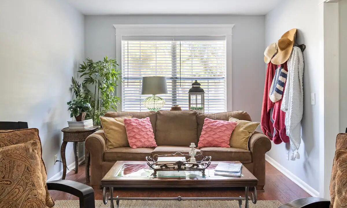 Photo of Livingroom in Mount Pleasant