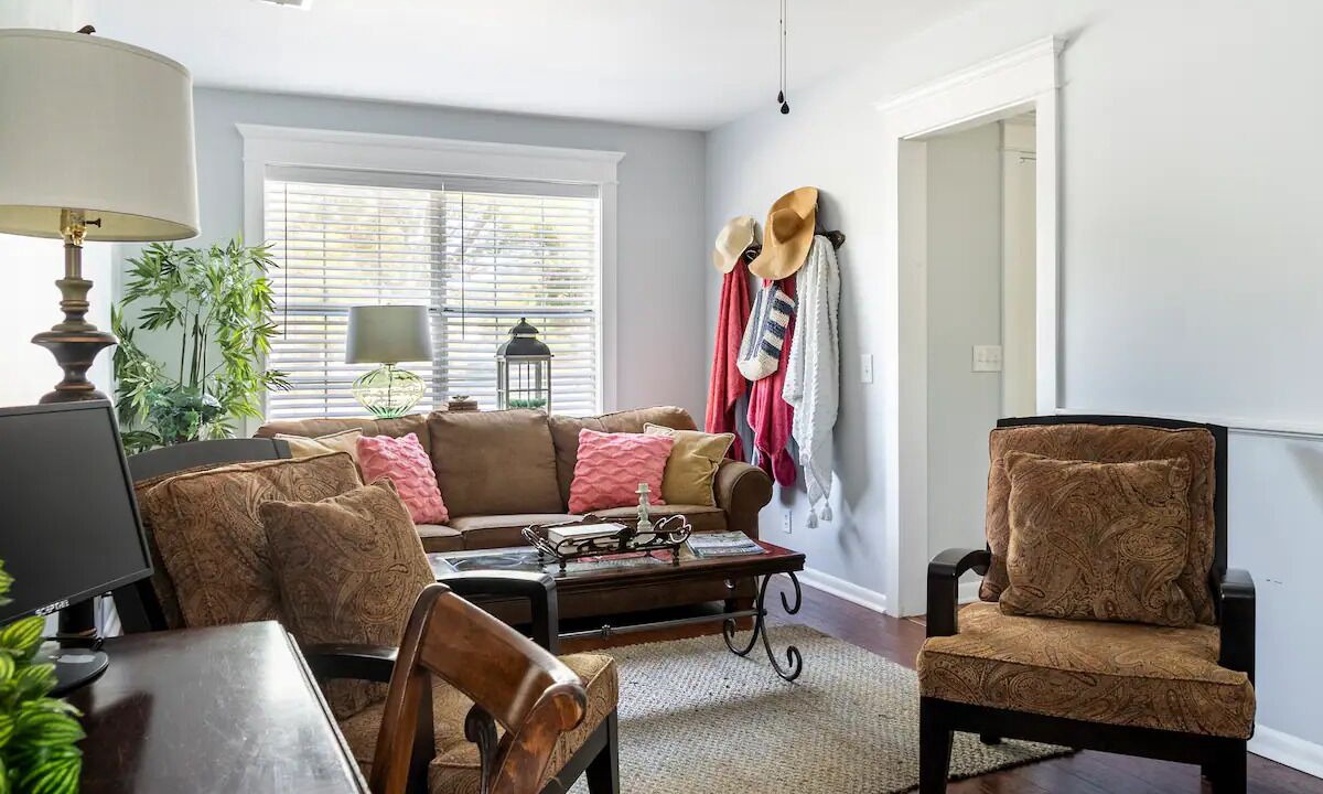 Photo of Livingroom in Mount Pleasant