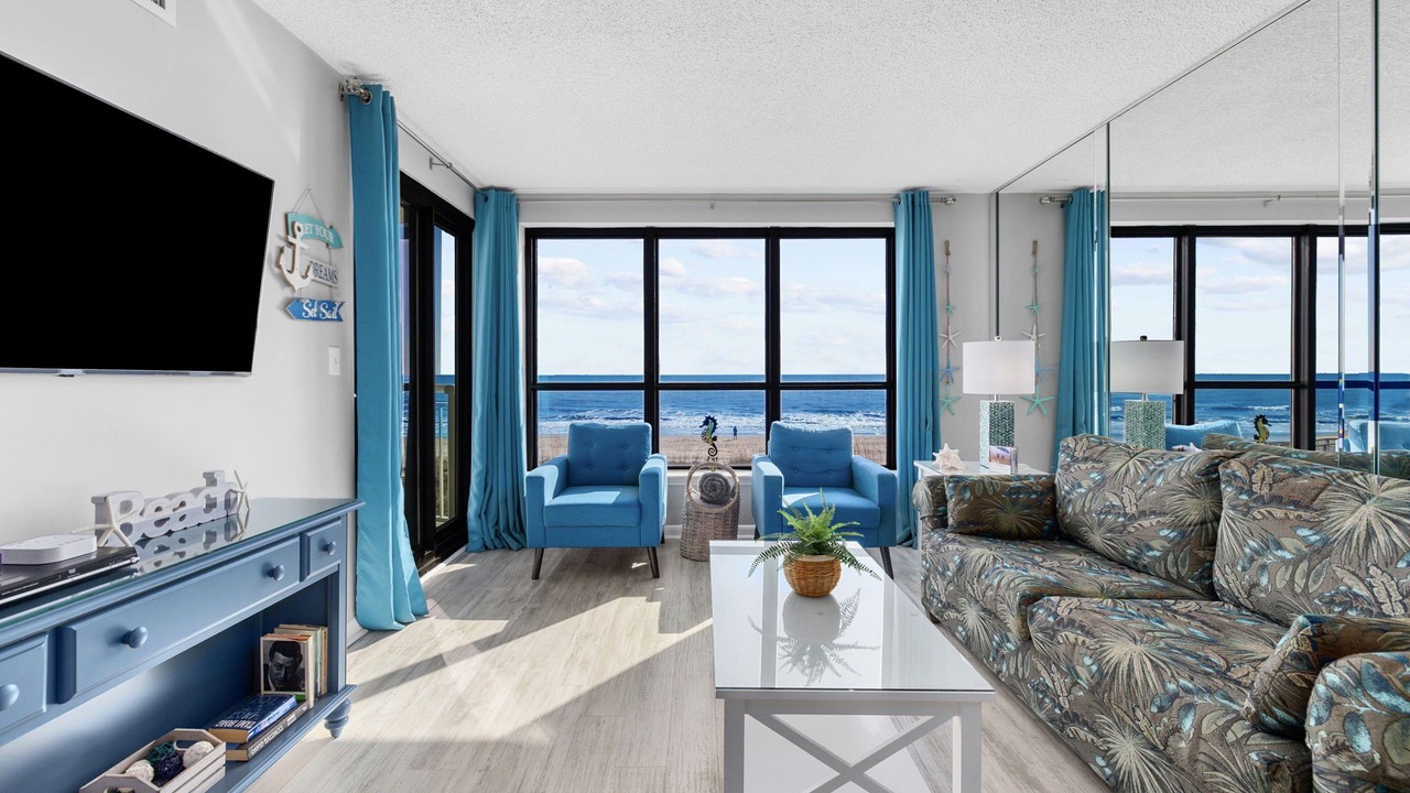Photo of Livingroom in Ocean Drive