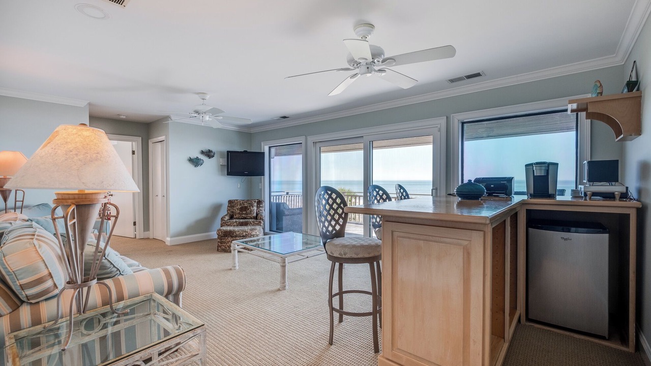 Photo of Livingroom in Palmetto Dunes