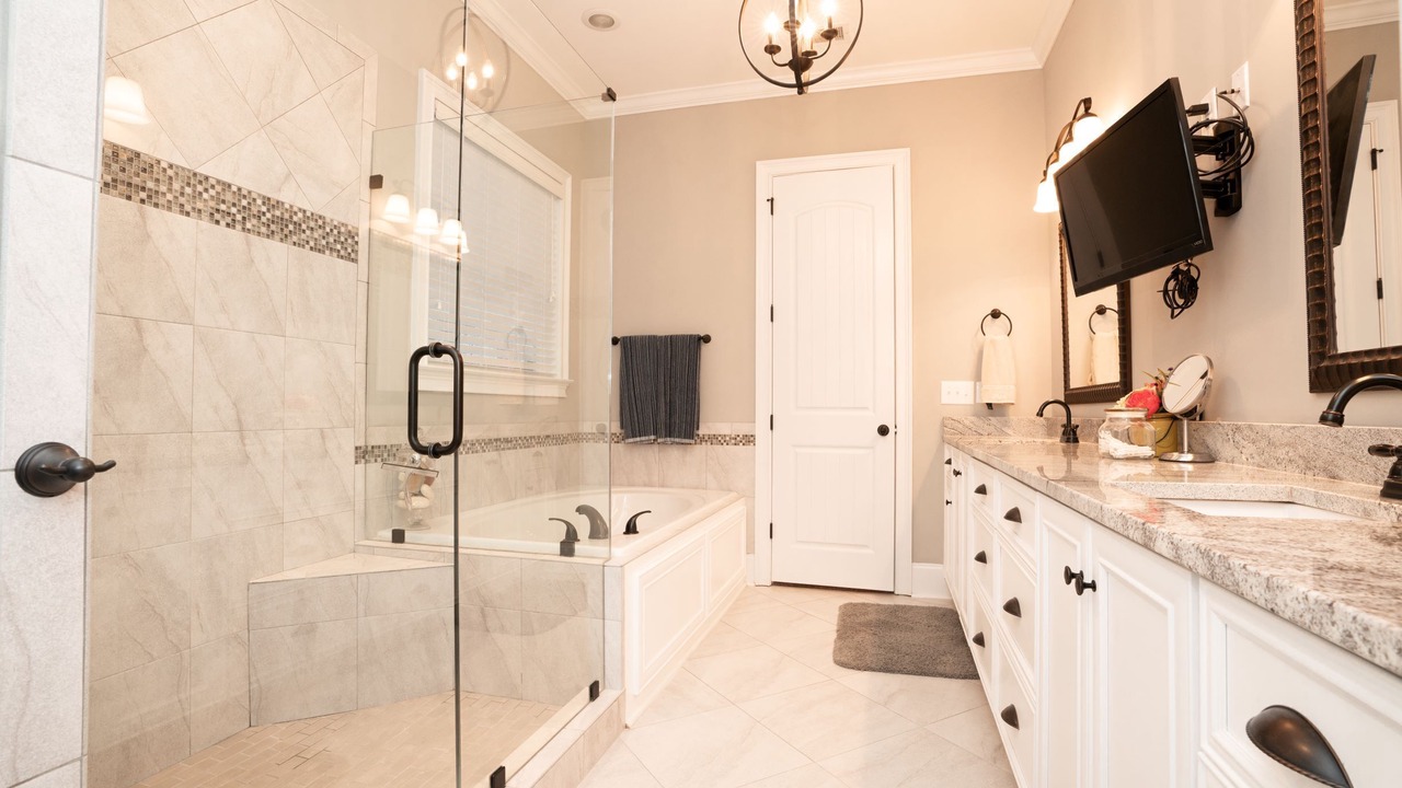 Photo of Bathroom in Riverwood Plantation