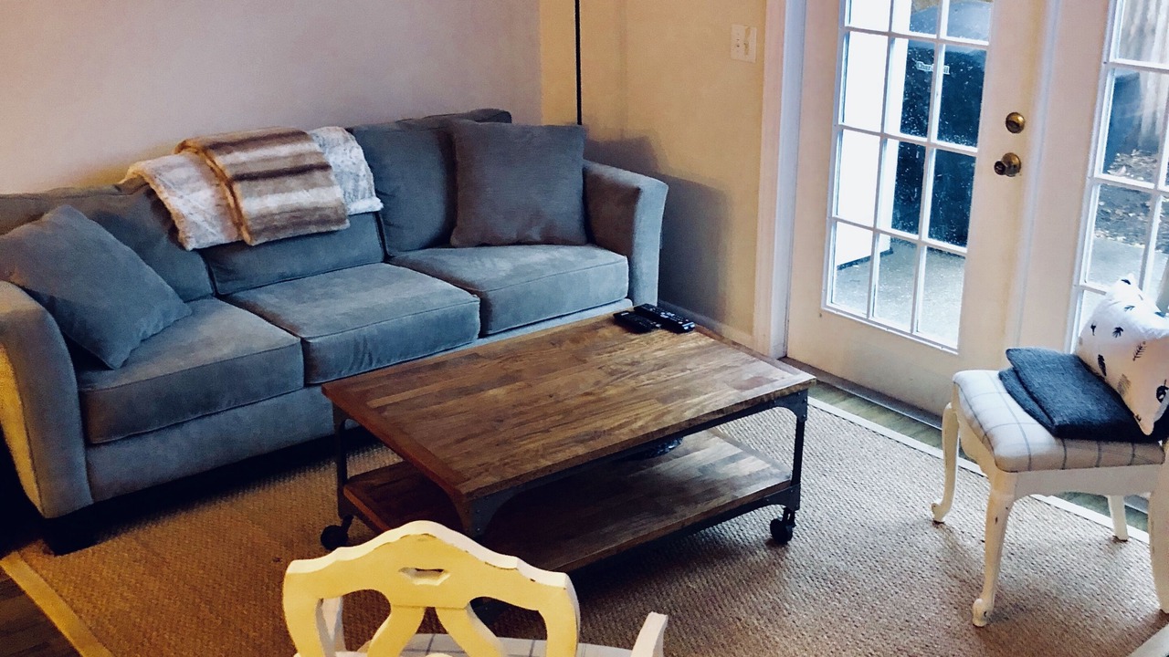 Photo of Livingroom in Mount Pleasant