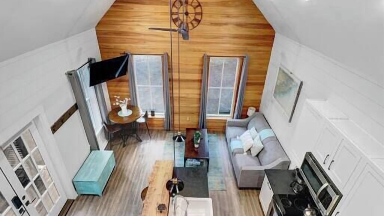 Photo of Livingroom in Charleston