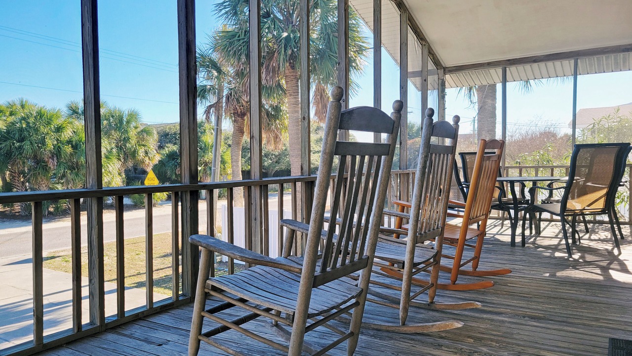 Photo of Patio Balcony in Litchfield by the Sea