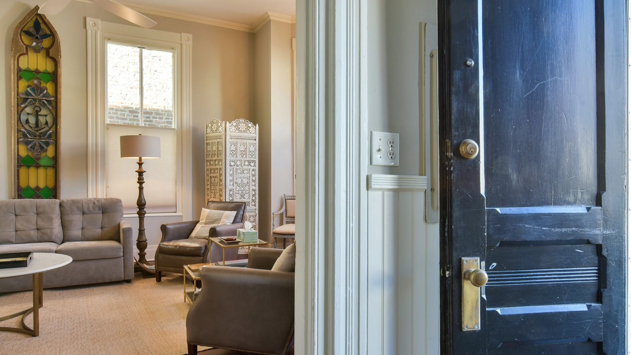 Photo of Livingroom in South of Broad
