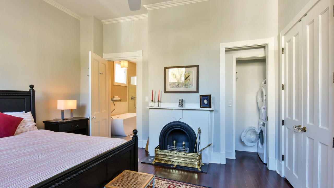 Photo of Bedroom in South of Broad
