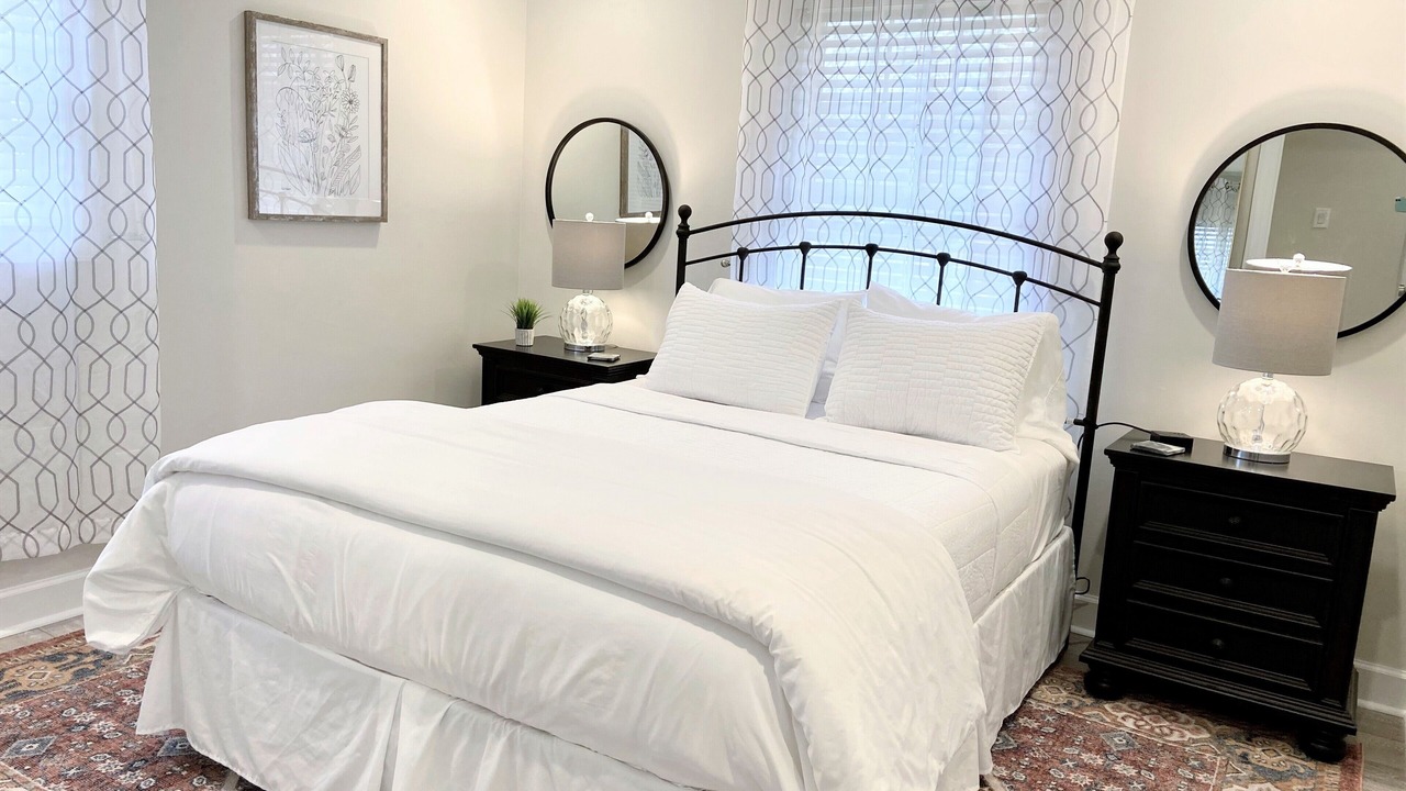Photo of Bedroom in Harborgate Shores