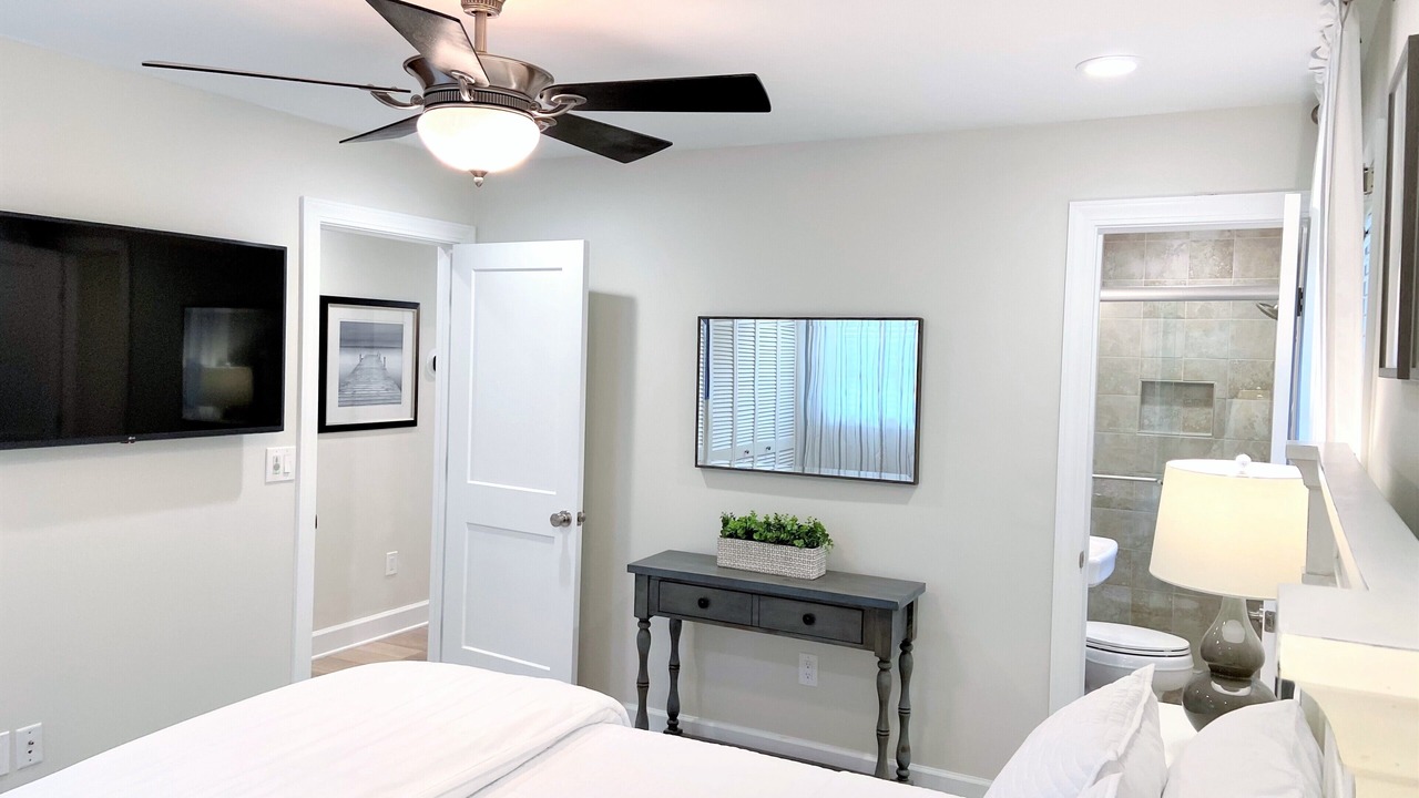 Photo of Bedroom in Harborgate Shores