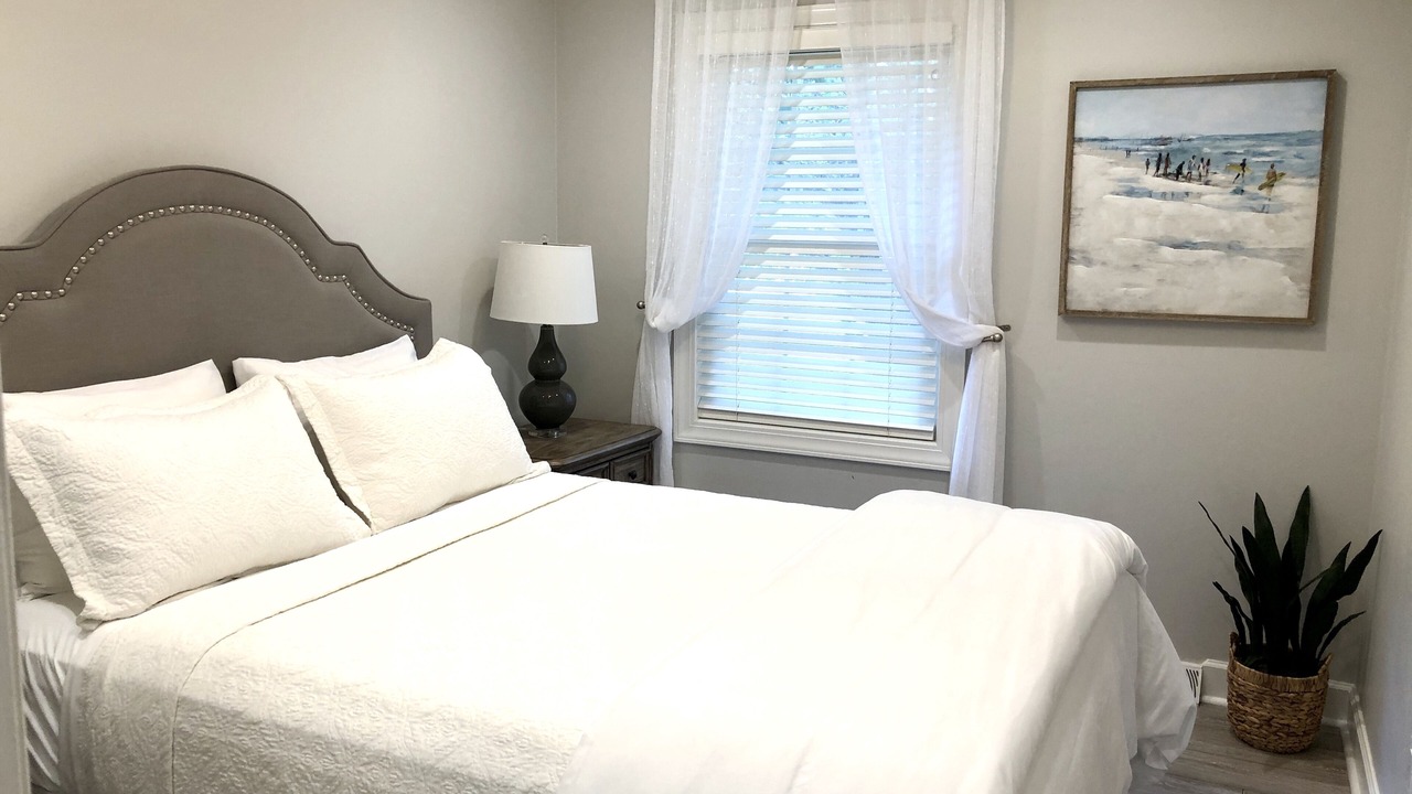 Photo of Bedroom in Harborgate Shores