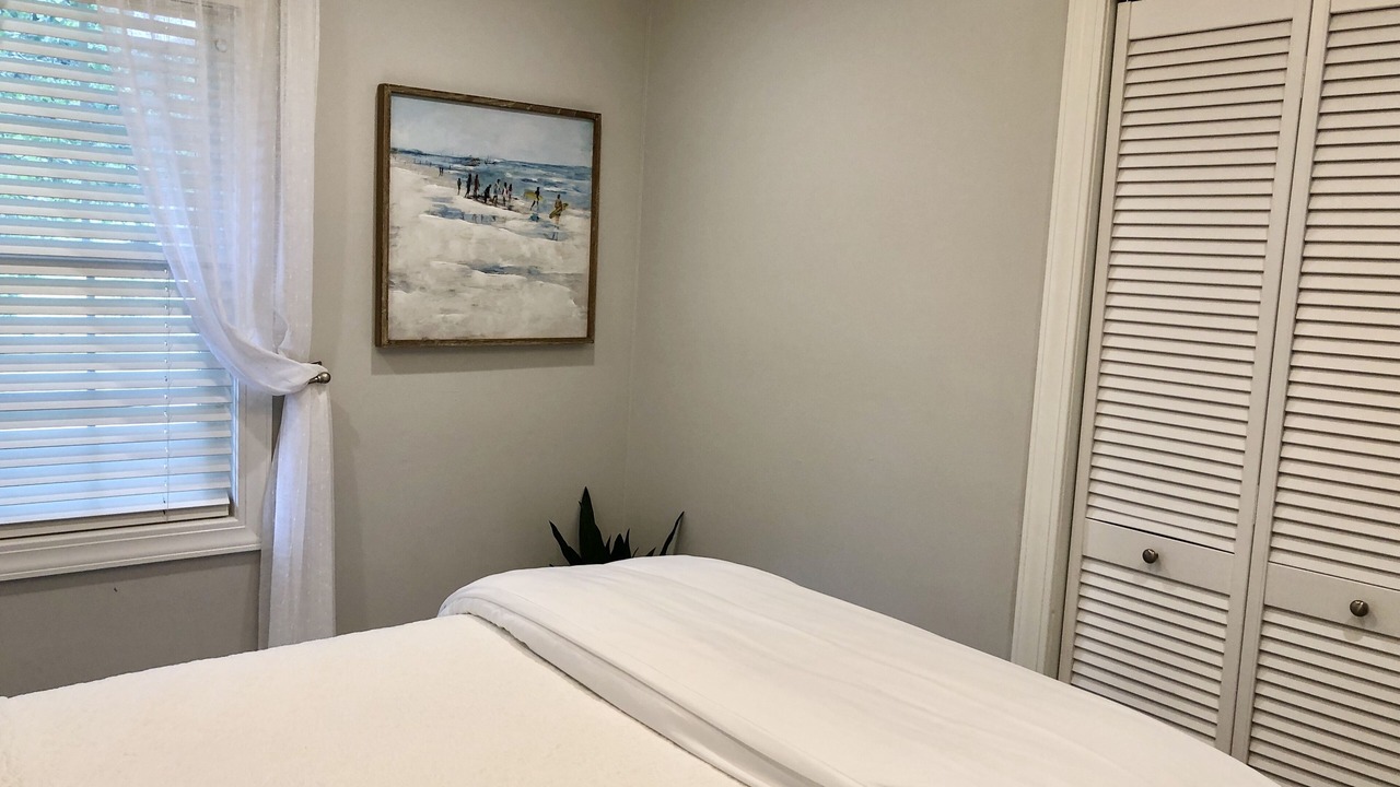 Photo of Bedroom in Harborgate Shores