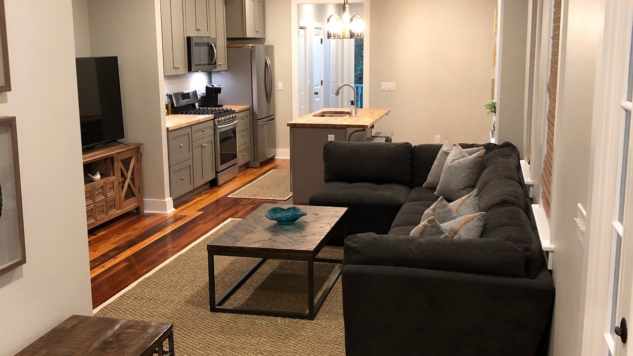Photo of Livingroom in Downtown Charleston