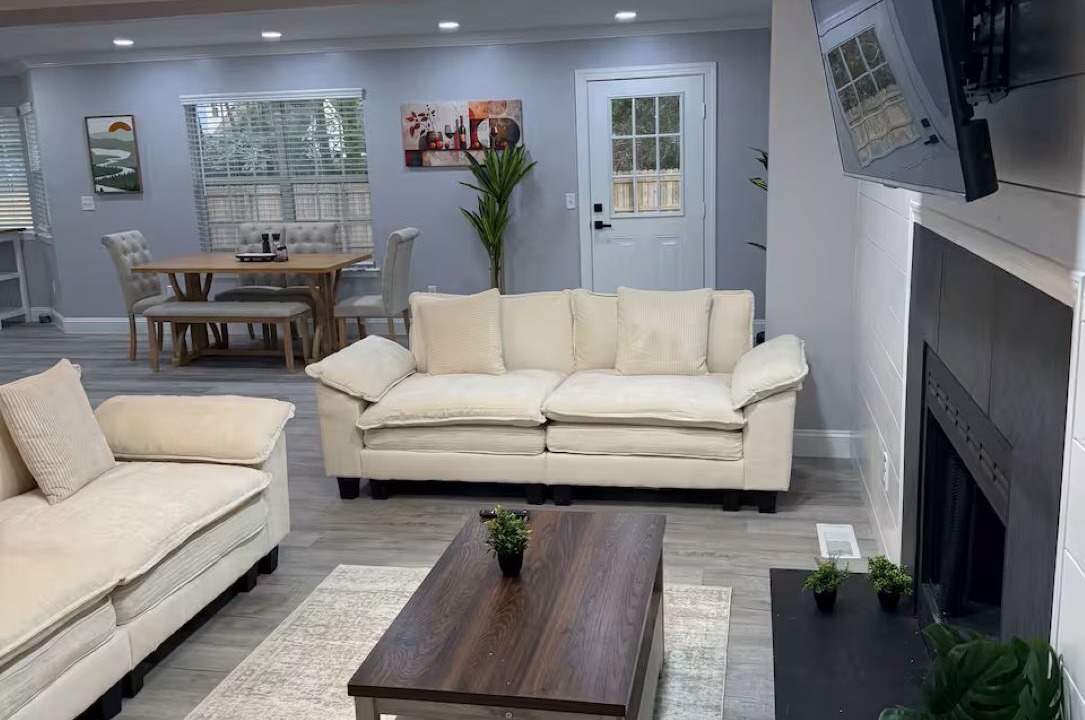 Photo of Livingroom in Lincolnville