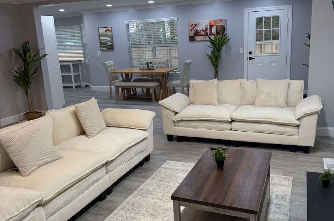 Photo of Livingroom in Lincolnville