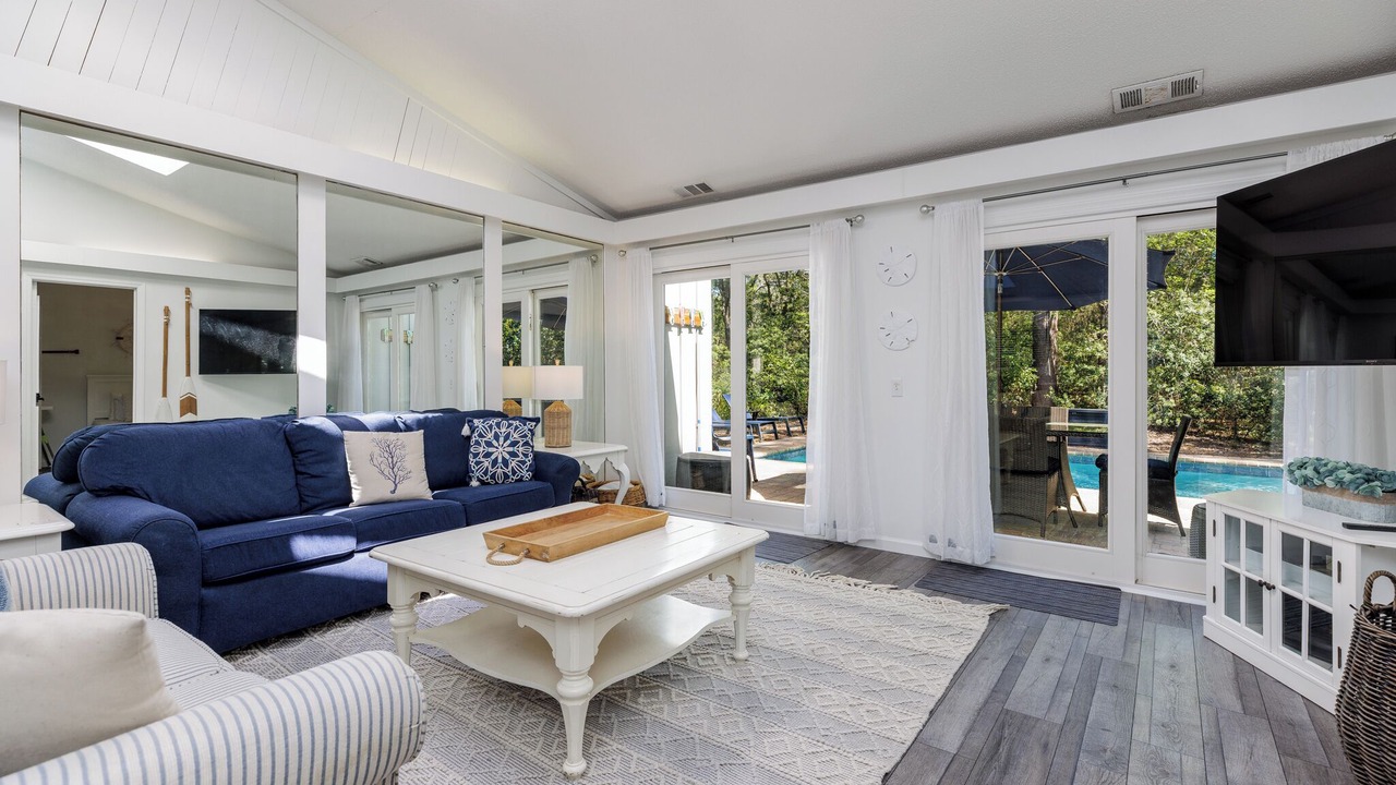 Photo of Livingroom in Lawton Woods