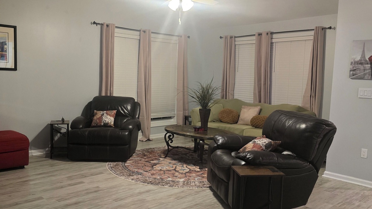 Photo of Livingroom in Goose Creek