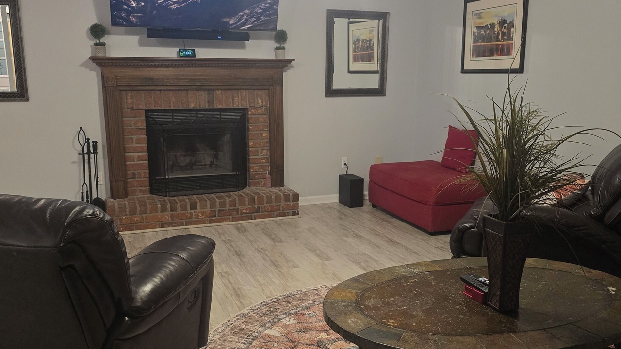 Photo of Livingroom in Goose Creek