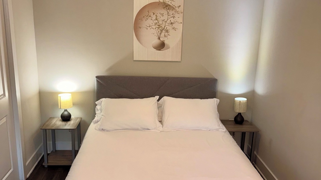 Photo of Bedroom in Villa Heights