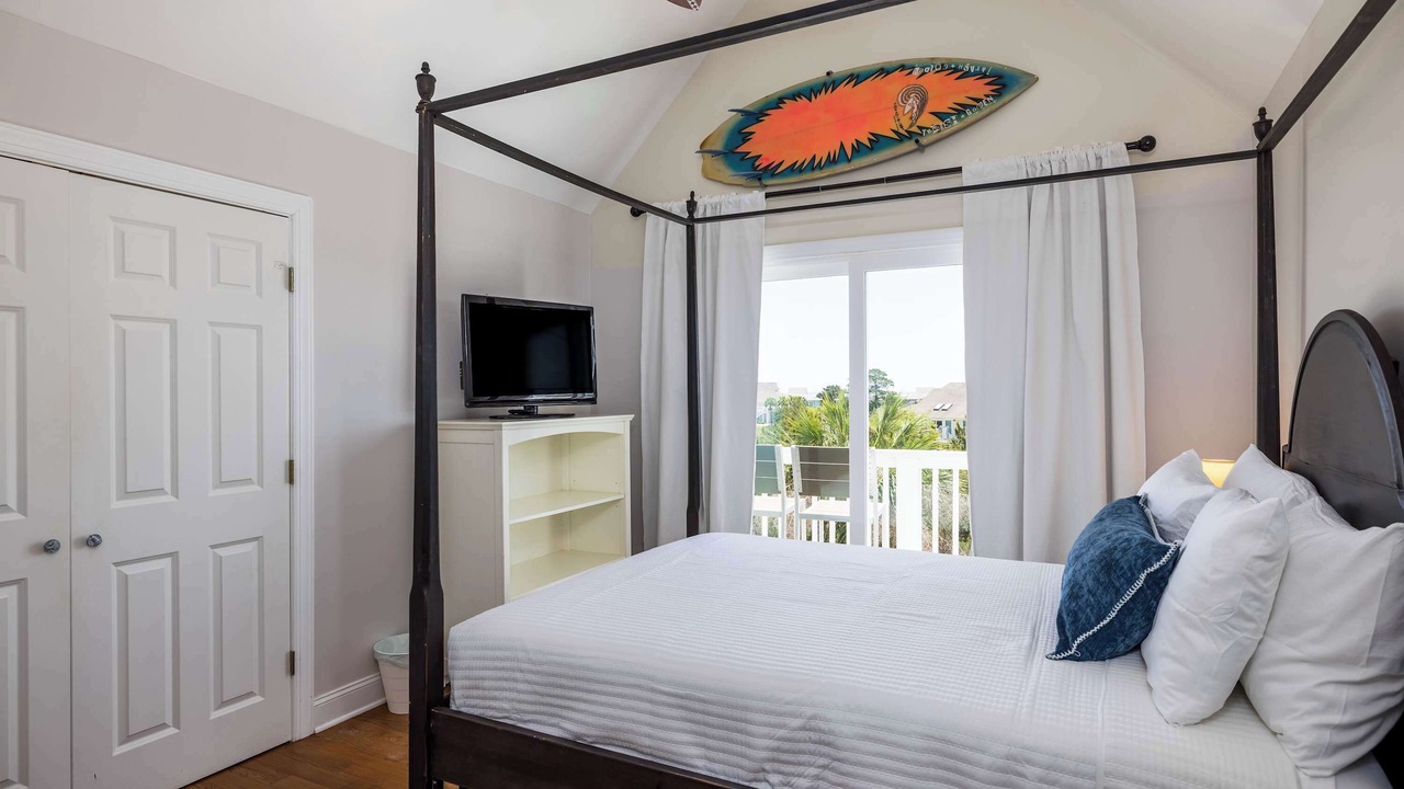Photo of Bedroom in Oceanmarsh Subdivision