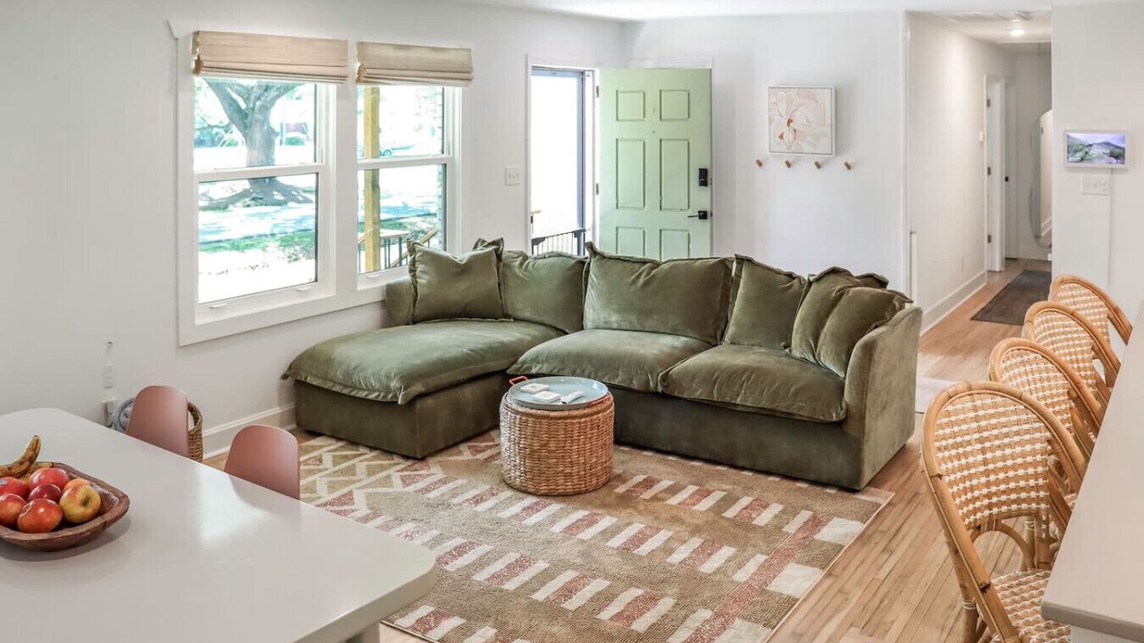 Photo of Livingroom in West Ashley