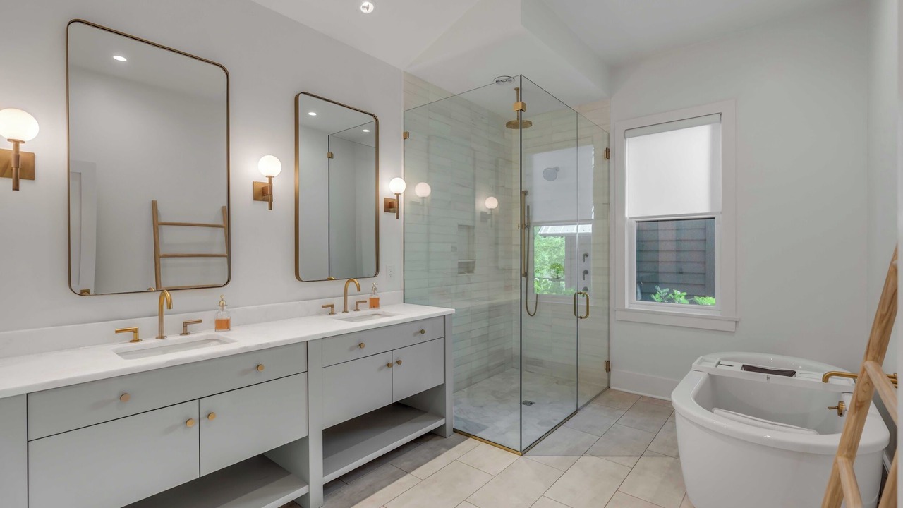 Photo of Bathroom in Old Village