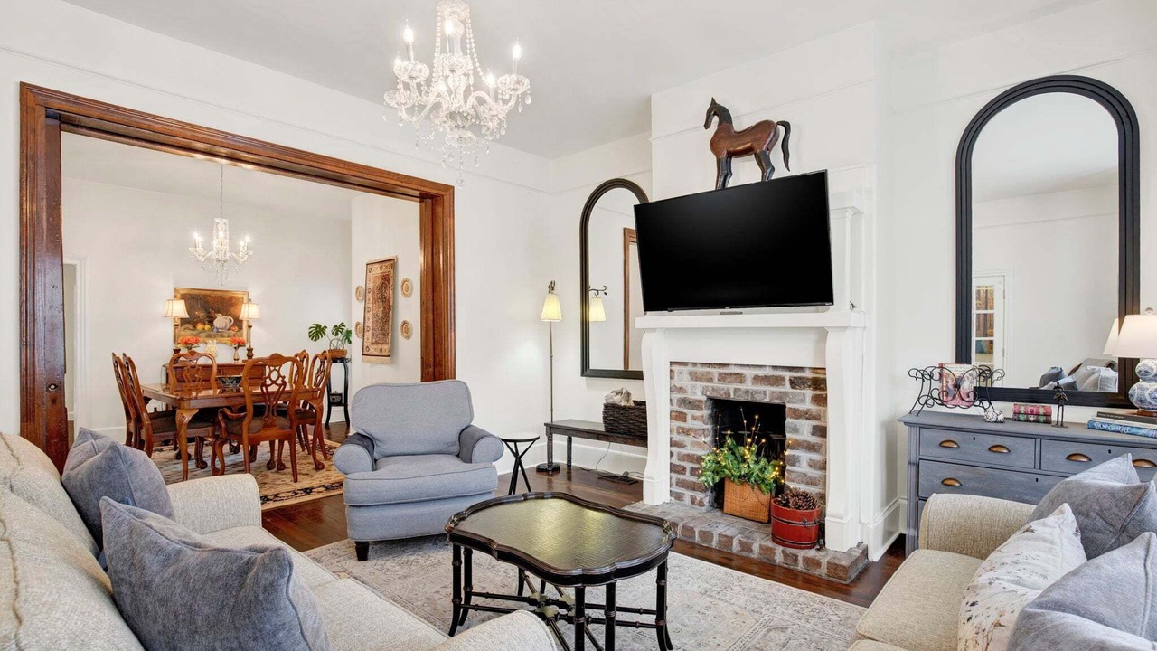 Photo of Livingroom in Beach Institute
