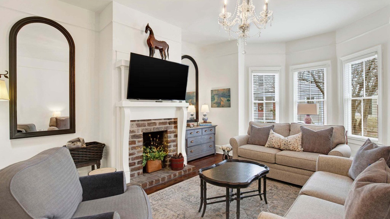 Photo of Livingroom in Beach Institute