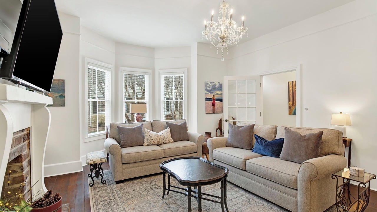 Photo of Livingroom in Beach Institute