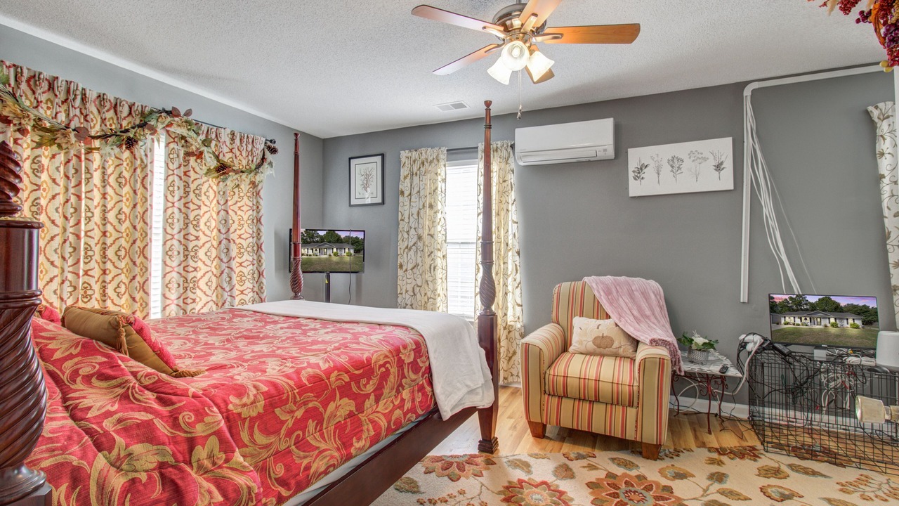 Photo of Bedroom in Varnville
