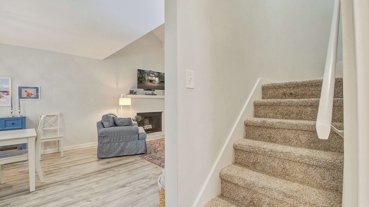 Photo of Livingroom in Tarpon Pond