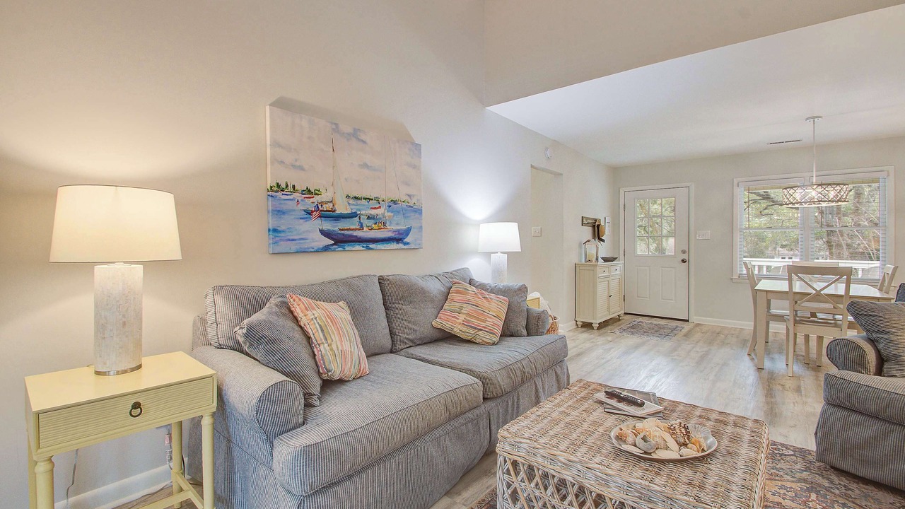 Photo of Livingroom in Tarpon Pond