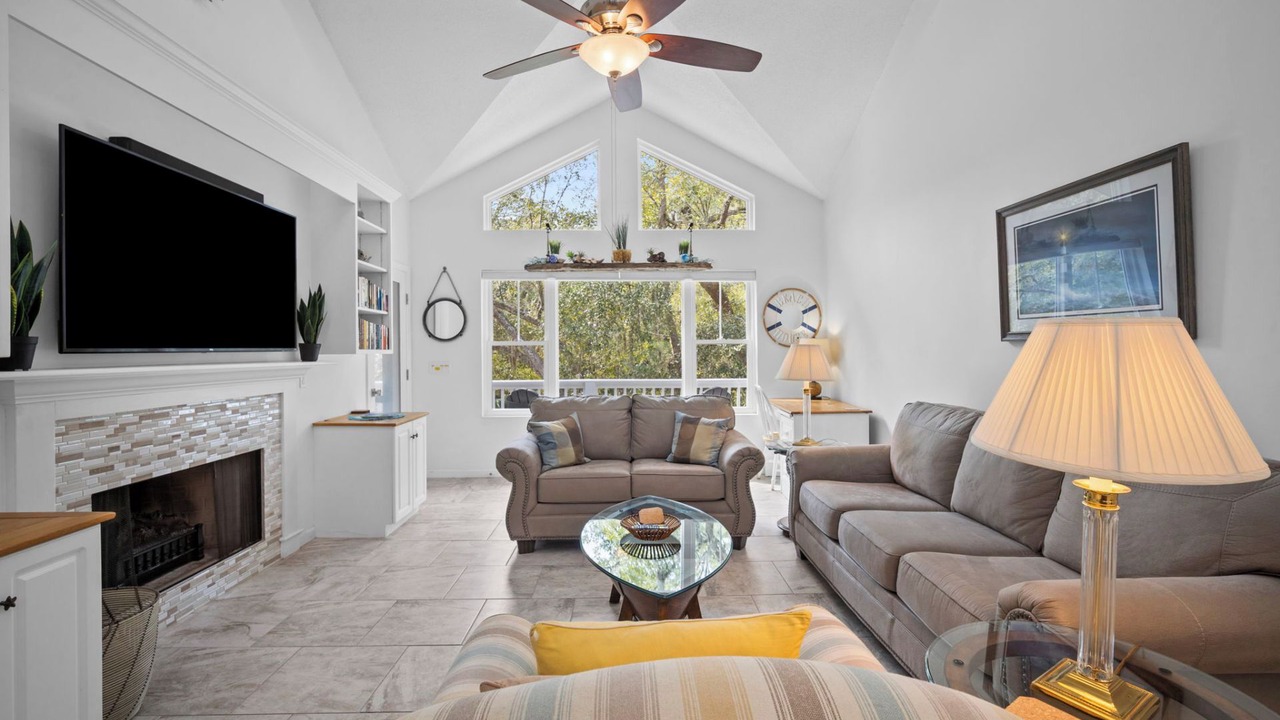Photo of Livingroom in Deer Lake