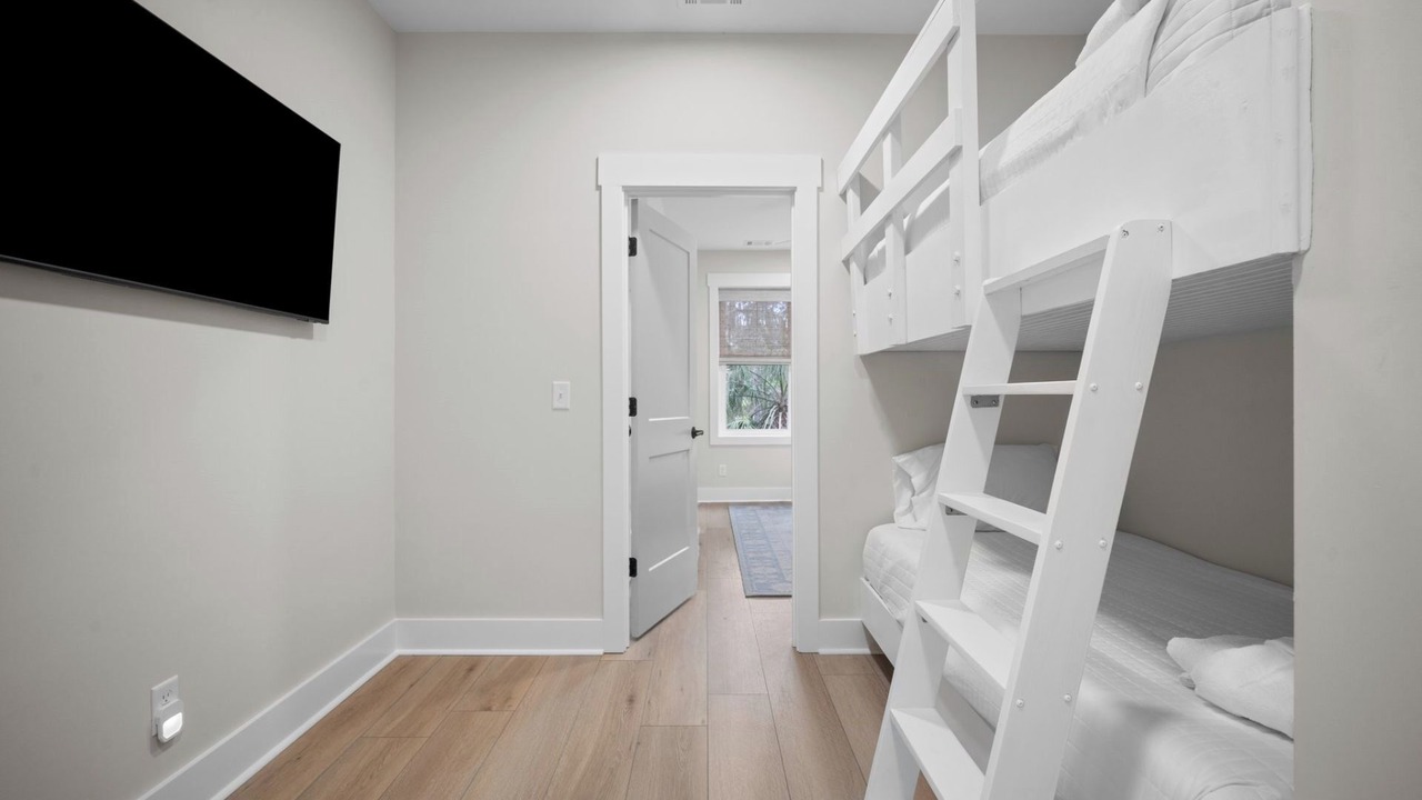 Photo of Bedroom in Deer Lake