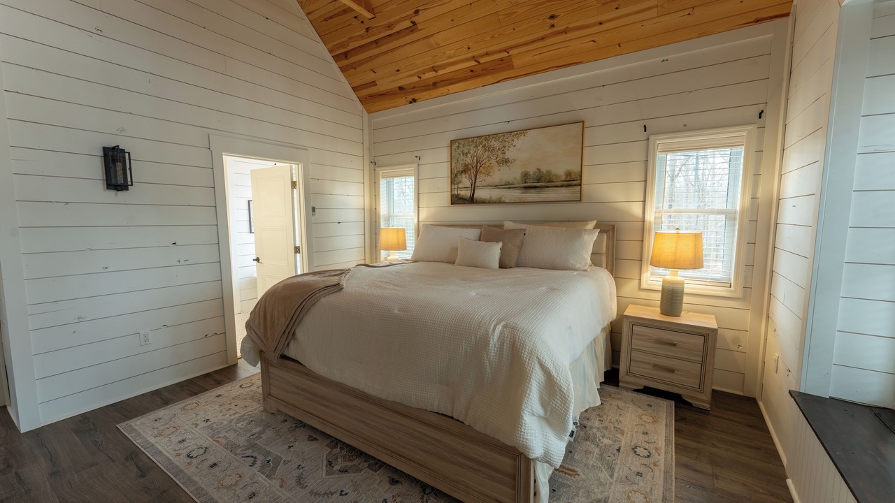Photo of Bedroom in Appling