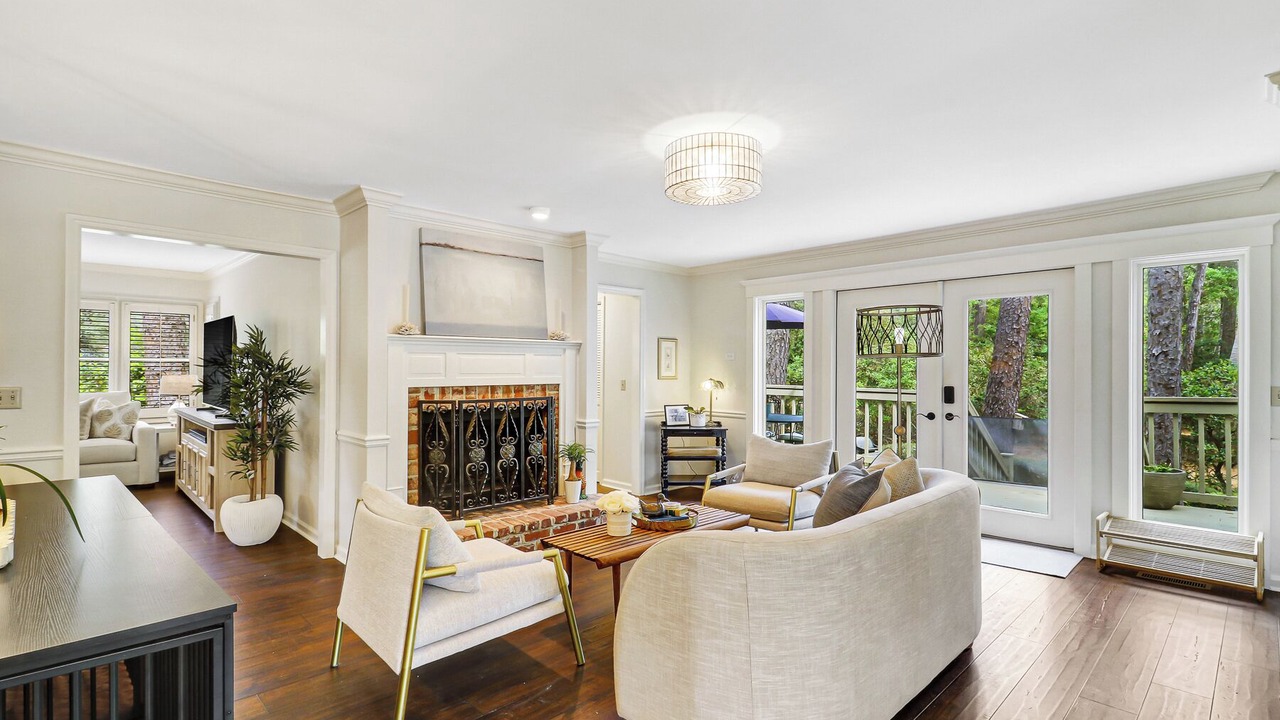 Photo of Livingroom in Heritage Woods