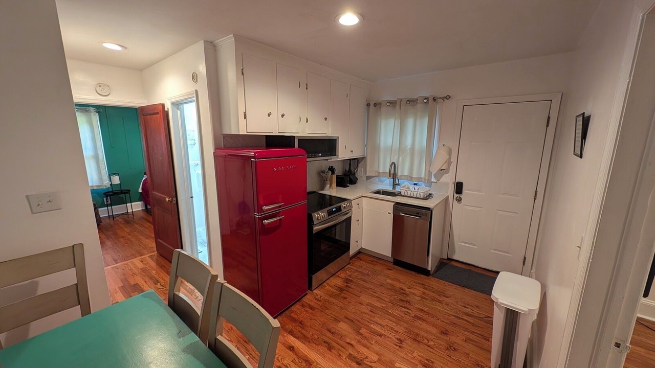 Photo of Kitchen in Enderly Park