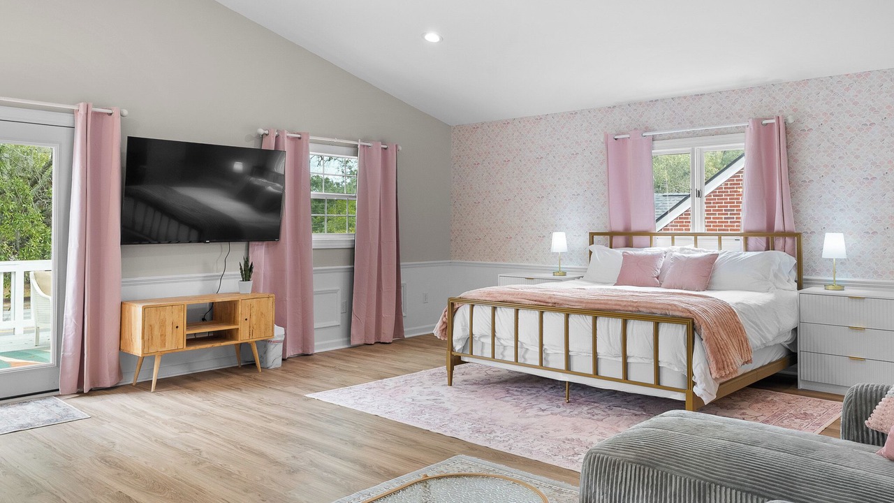 Photo of Bedroom in Charleston