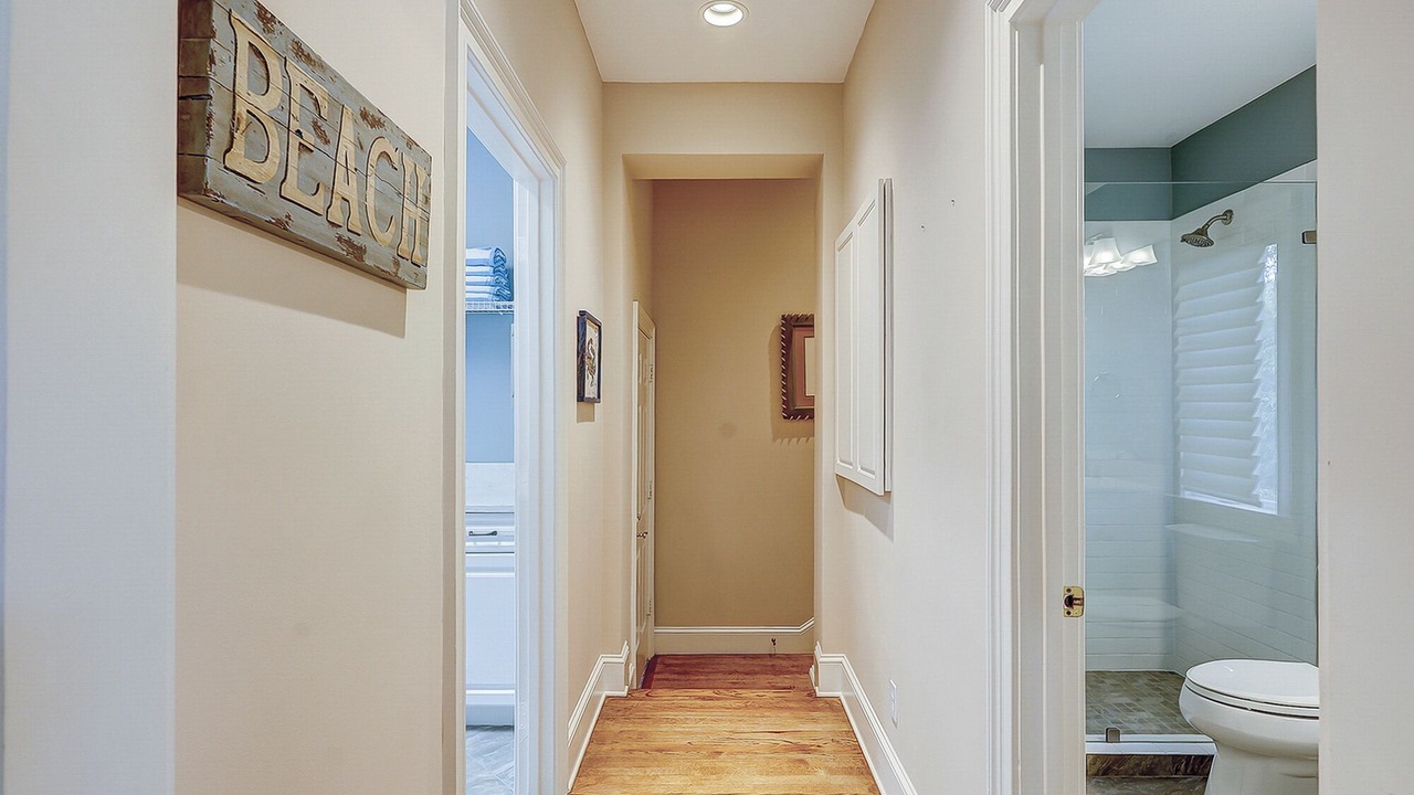 Photo of Bathroom in Beach Lagoon