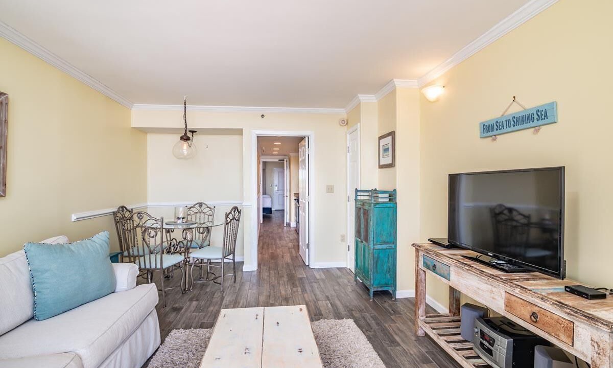 Photo of Livingroom in Litchfield by the Sea